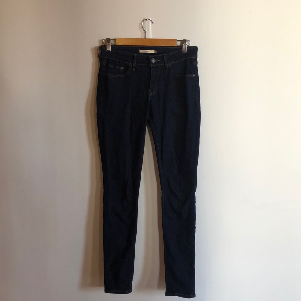 Levi’s 711 mid-rise skinny jeans